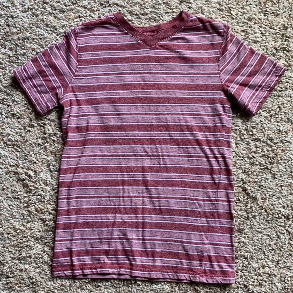 Cherokee Boys V-neck T-shirt size Large (12/14)